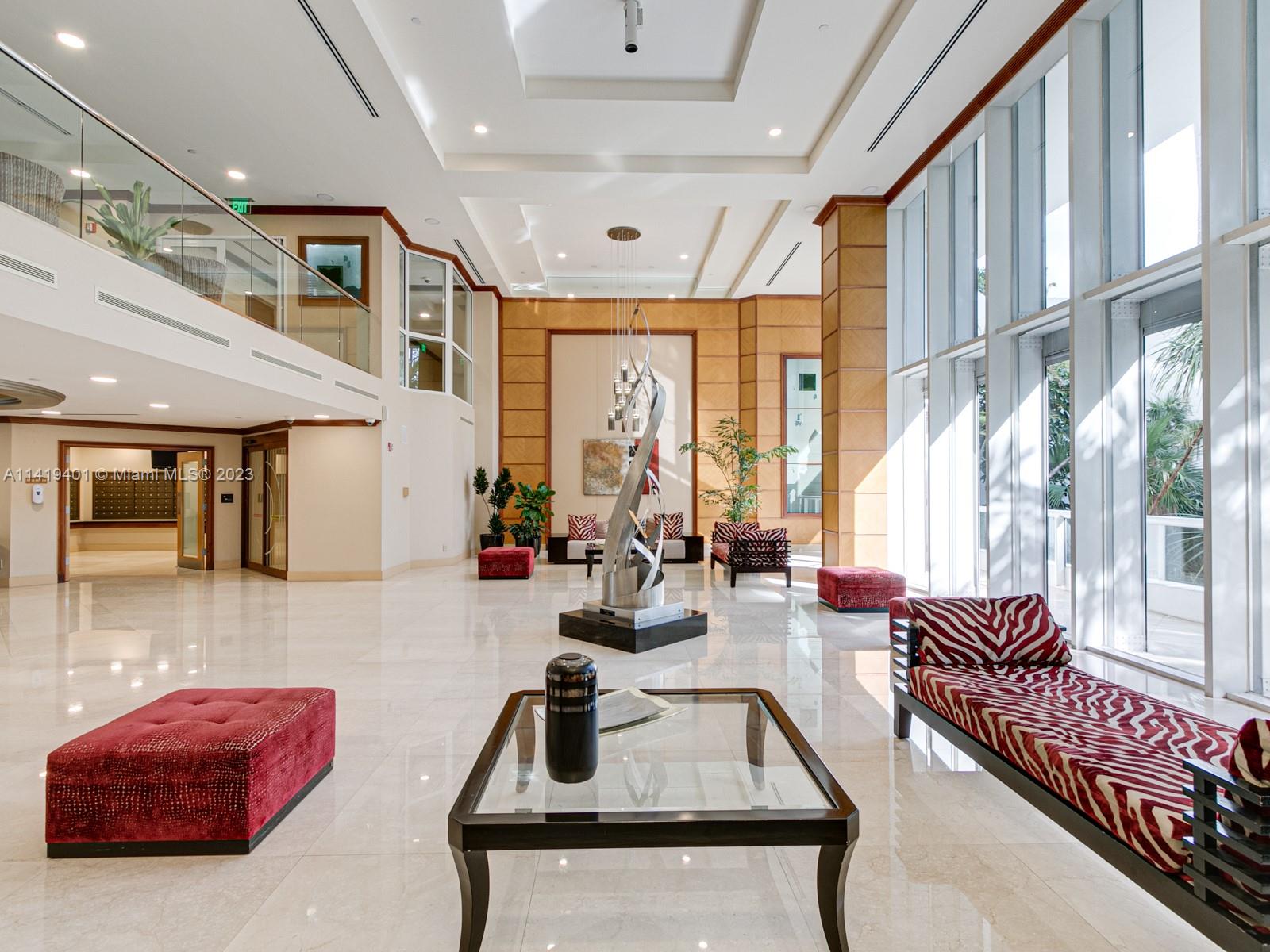 LUXURIOUS LOBBY