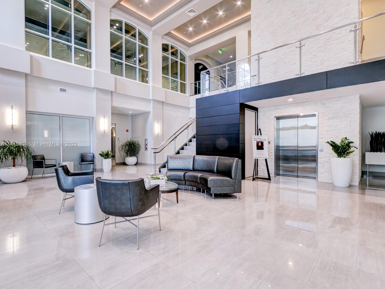 RESIDENCE CLUB RECEPTION AREA