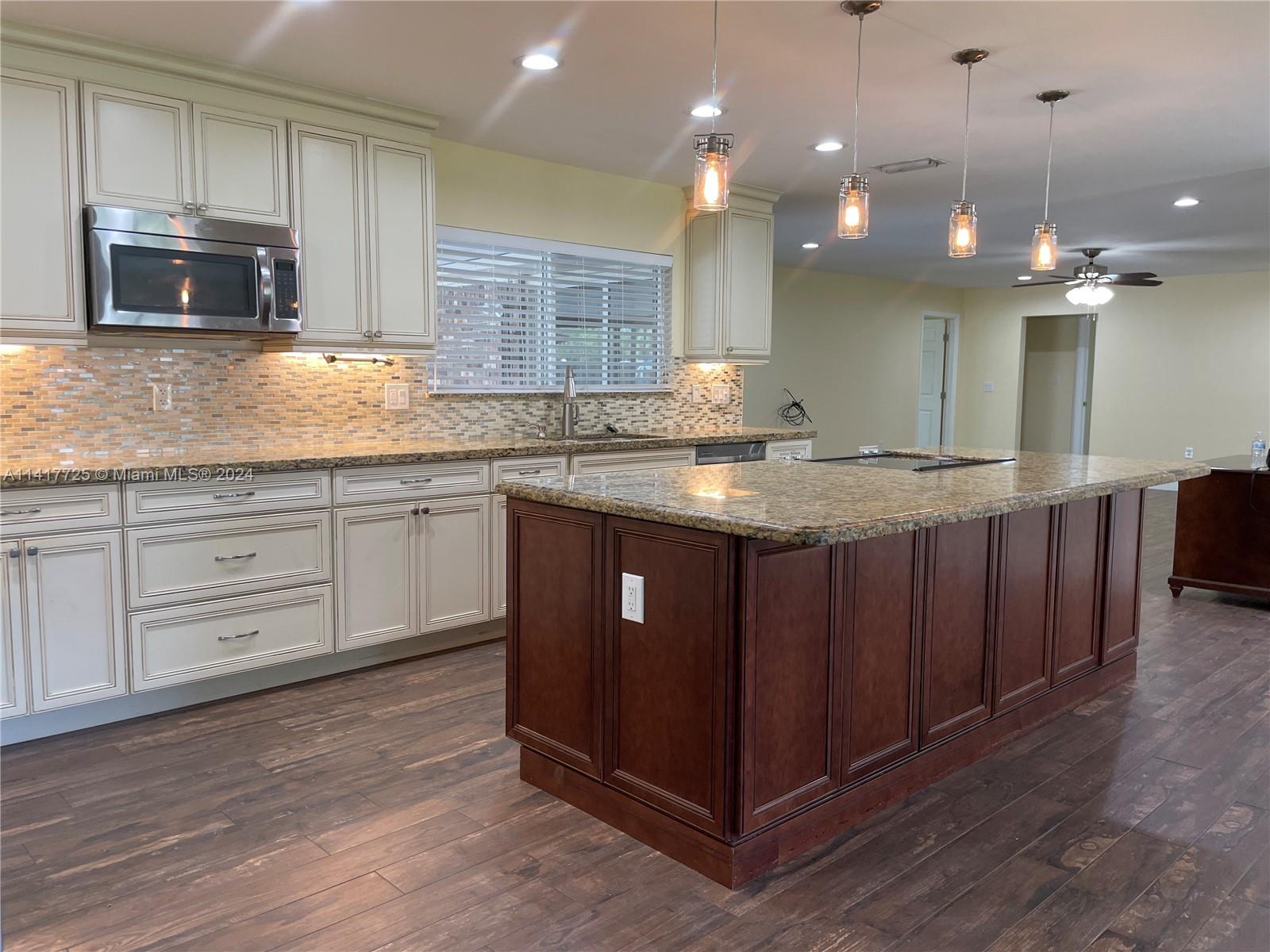 203 SAGINAW AVE, Clewiston, FL, 33440 United States, 4 Bedrooms Bedrooms, ,3 BathroomsBathrooms,Residential,For Sale,SAGINAW AVE,A11417725