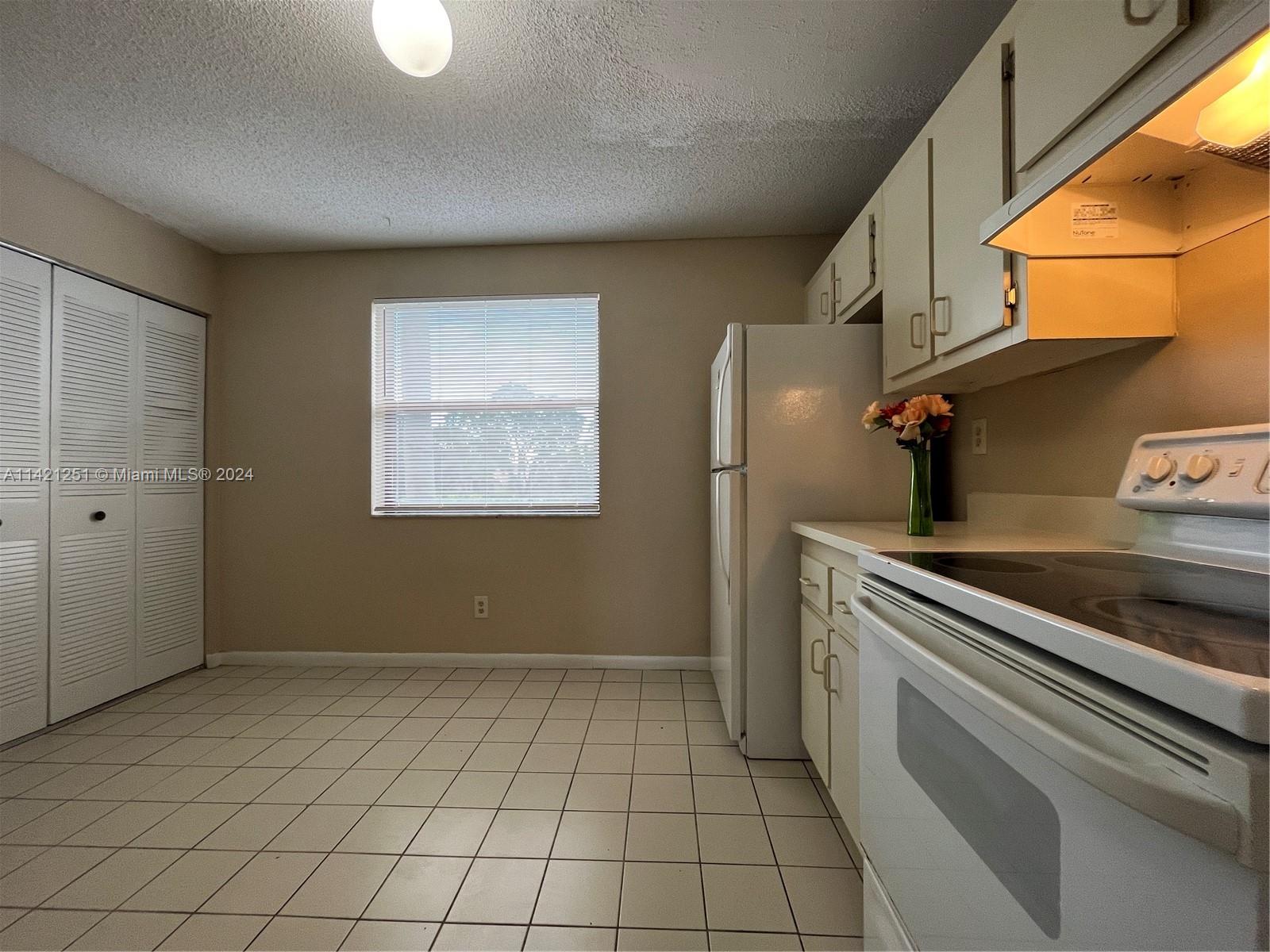 7406 Woodmont Ter #206, Tamarac, Florida image 4