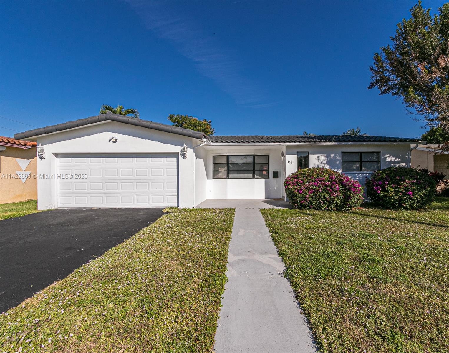 5511  Garfield St  For Sale A11422883, FL