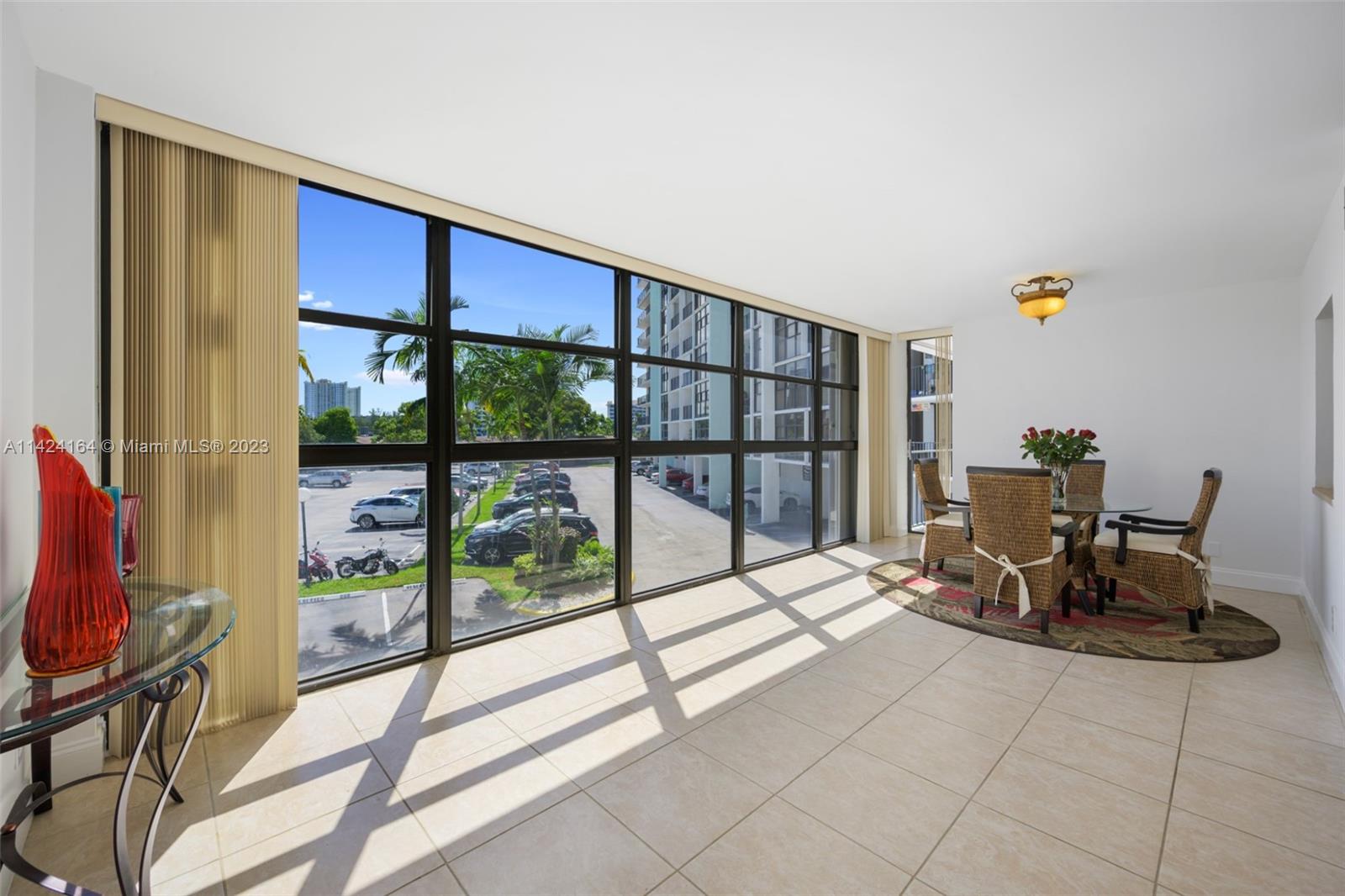 200  Leslie Dr #214 For Sale A11424164, FL