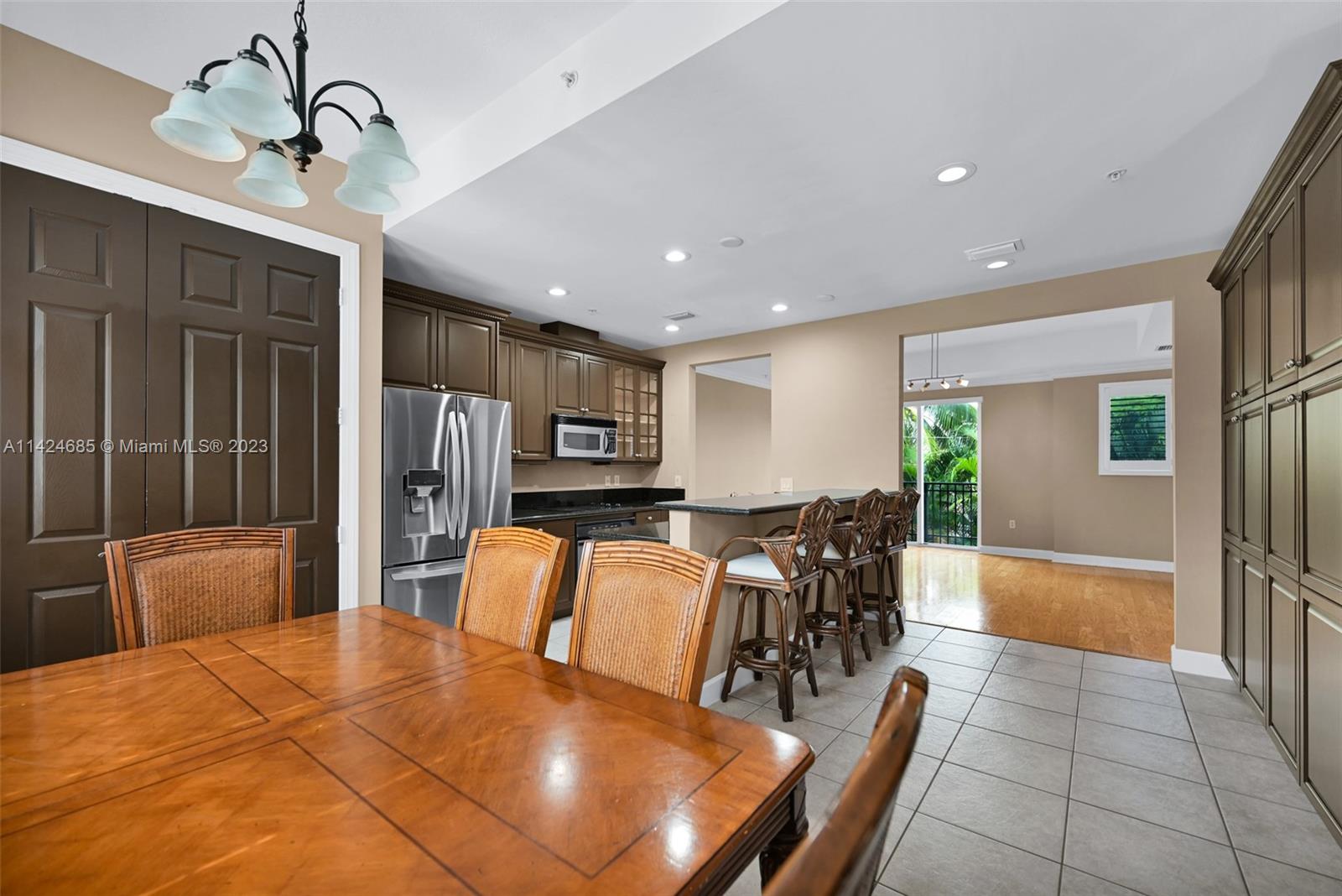 3991 Coral Heights Way #1105, Oakland Park, Florida image 11