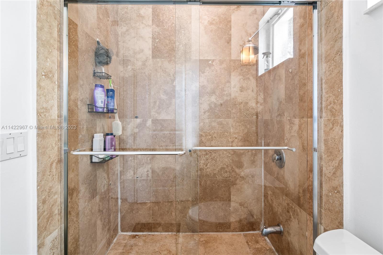 830 N Victoria Park Rd 830, Fort Lauderdale, FL 33304, 3 Bedrooms Bedrooms, ,3 BathroomsBathrooms,Residential,For Sale,Victoria Park Rd,A11422967