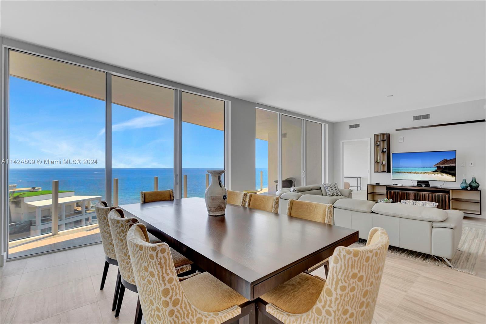 525 Fort Lauderdale Beach Blvd 802, Fort Lauderdale, Florida 33304, 2 Bedrooms Bedrooms, ,3 BathroomsBathrooms,Residential,For Sale,525 Fort Lauderdale Beach Blvd 802,A11424809