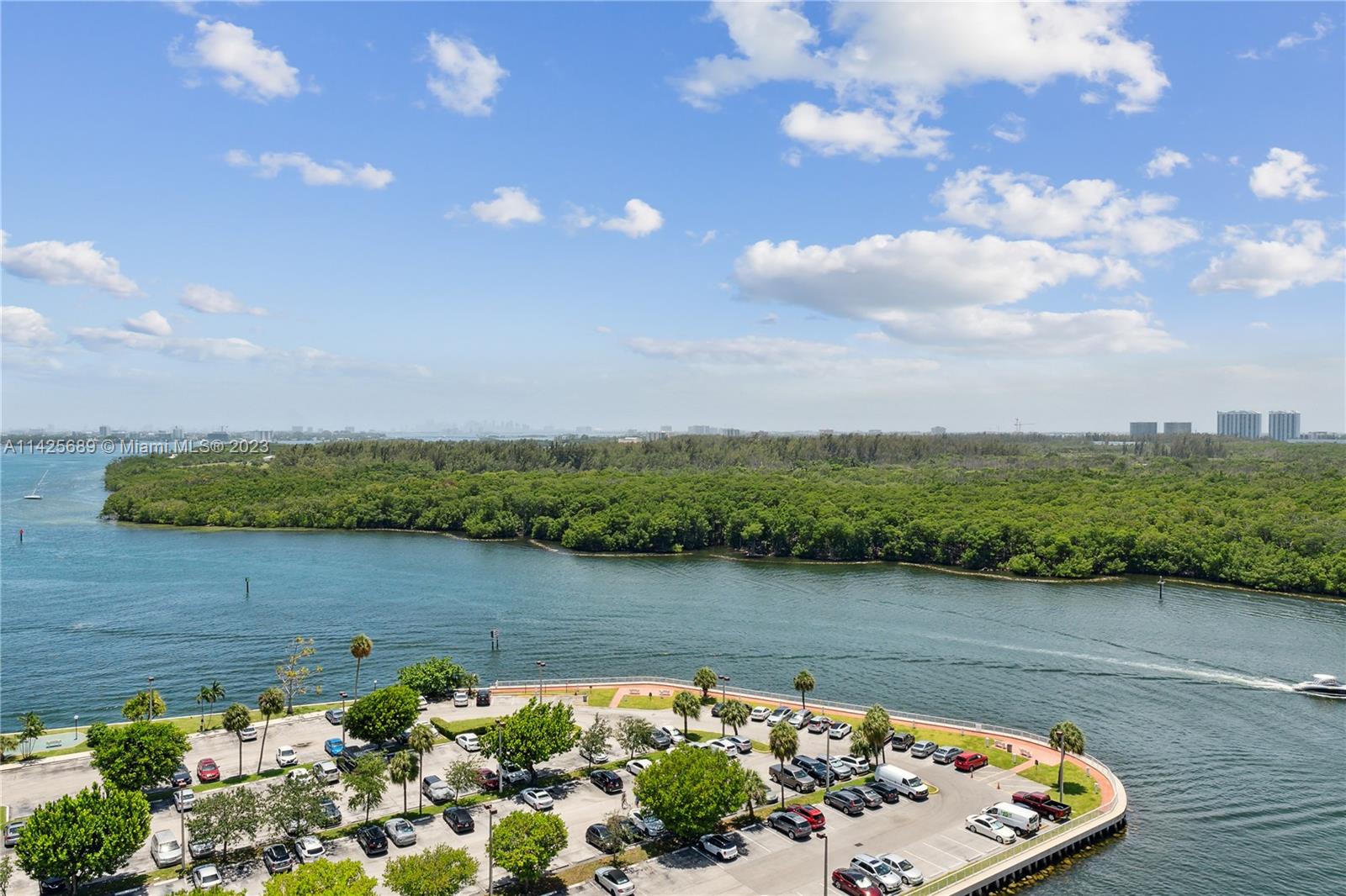 400 Kings Point Dr, Sunny Isles Beach, FL, 33160 United States, 1 Bedroom Bedrooms, ,1 BathroomBathrooms,Residential,For Sale,Kings Point Dr,A11425689