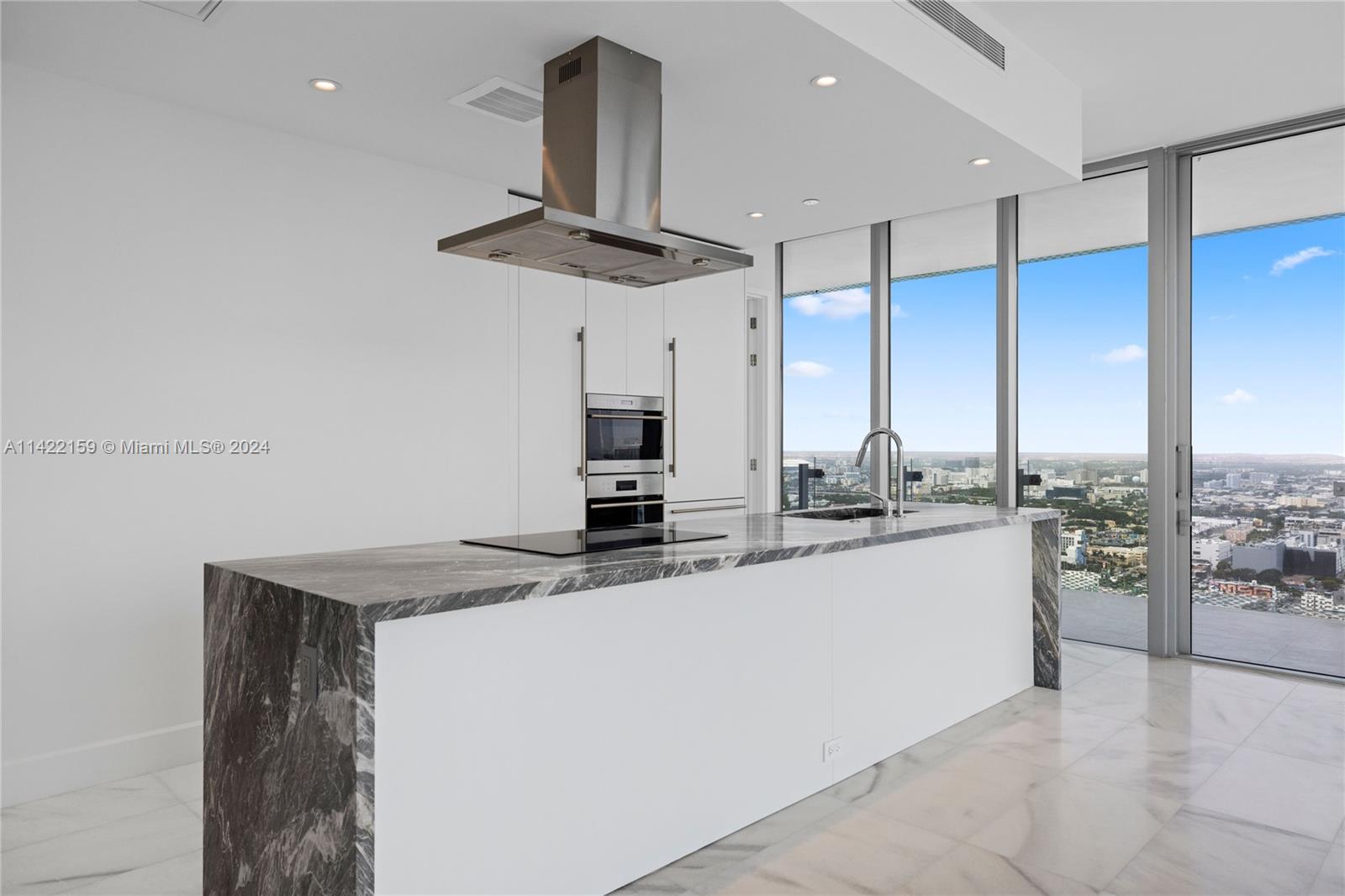 700 NE 26th Terrace 4206, Miami, Florida 33137, 2 Bedrooms Bedrooms, ,2 BathroomsBathrooms,Residentiallease,For Rent,700 NE 26th Terrace 4206,A11422159