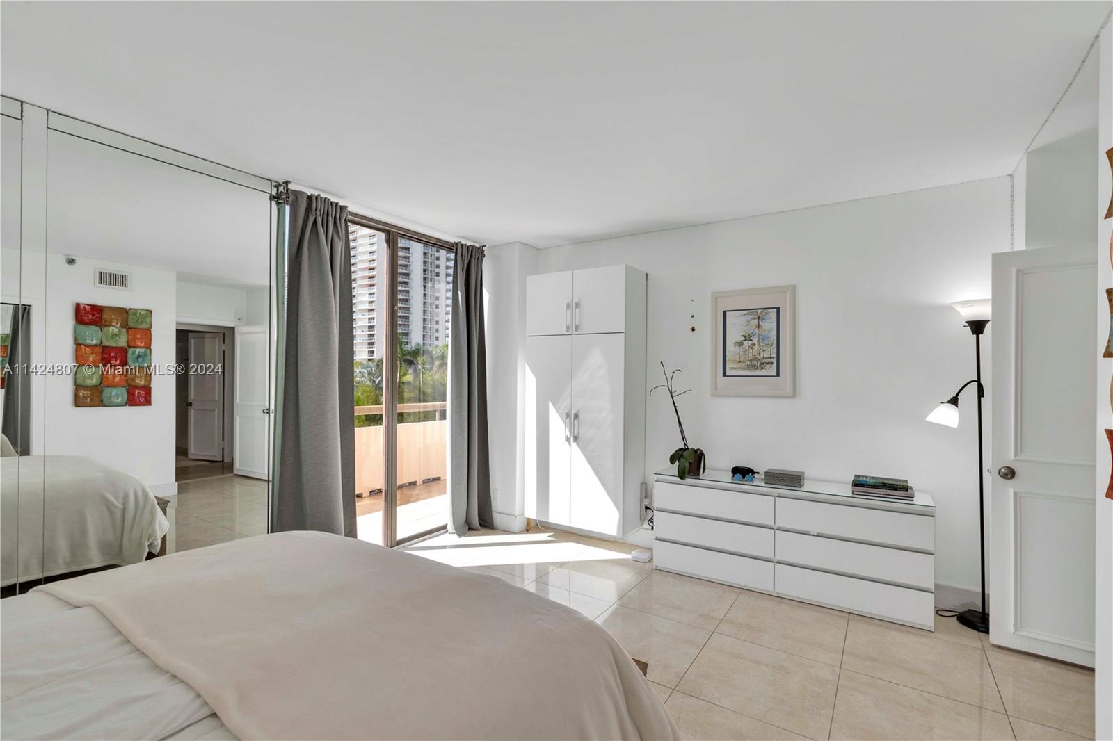 19667 Turnberry Way 3D, Aventura, Florida 33180, 2 Bedrooms Bedrooms, ,2 BathroomsBathrooms,Residential,For Sale,19667 Turnberry Way 3D,A11424807