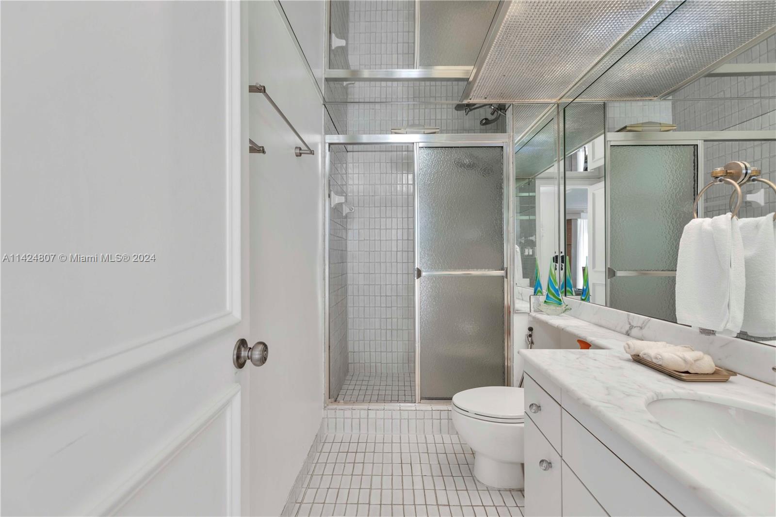 19667 Turnberry Way 3D, Aventura, Florida 33180, 2 Bedrooms Bedrooms, ,2 BathroomsBathrooms,Residential,For Sale,19667 Turnberry Way 3D,A11424807