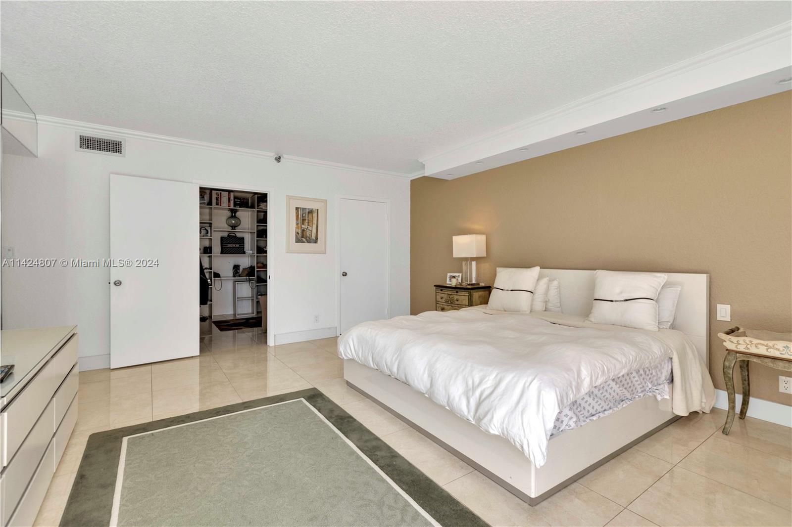 19667 Turnberry Way, Aventura, FL, 33180 United States, 2 Bedrooms Bedrooms, ,2 BathroomsBathrooms,Residential,For Sale,Turnberry Way,A11424807