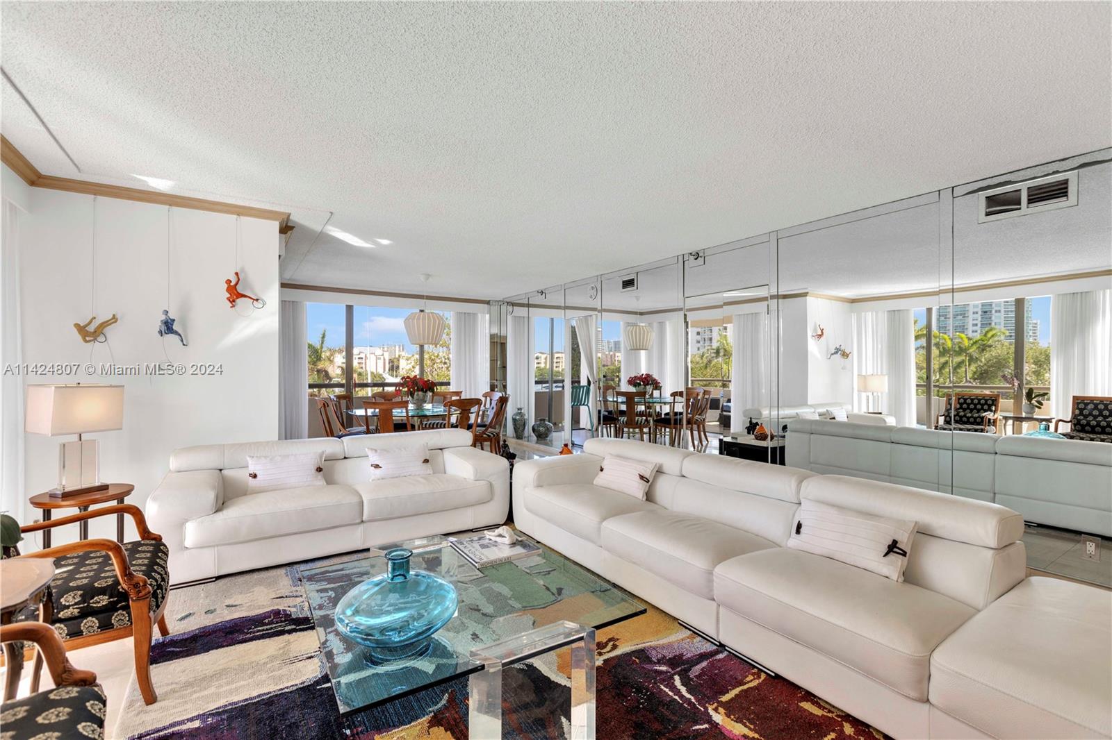 19667 Turnberry Way, Aventura, FL, 33180 United States, 2 Bedrooms Bedrooms, ,2 BathroomsBathrooms,Residential,For Sale,Turnberry Way,A11424807