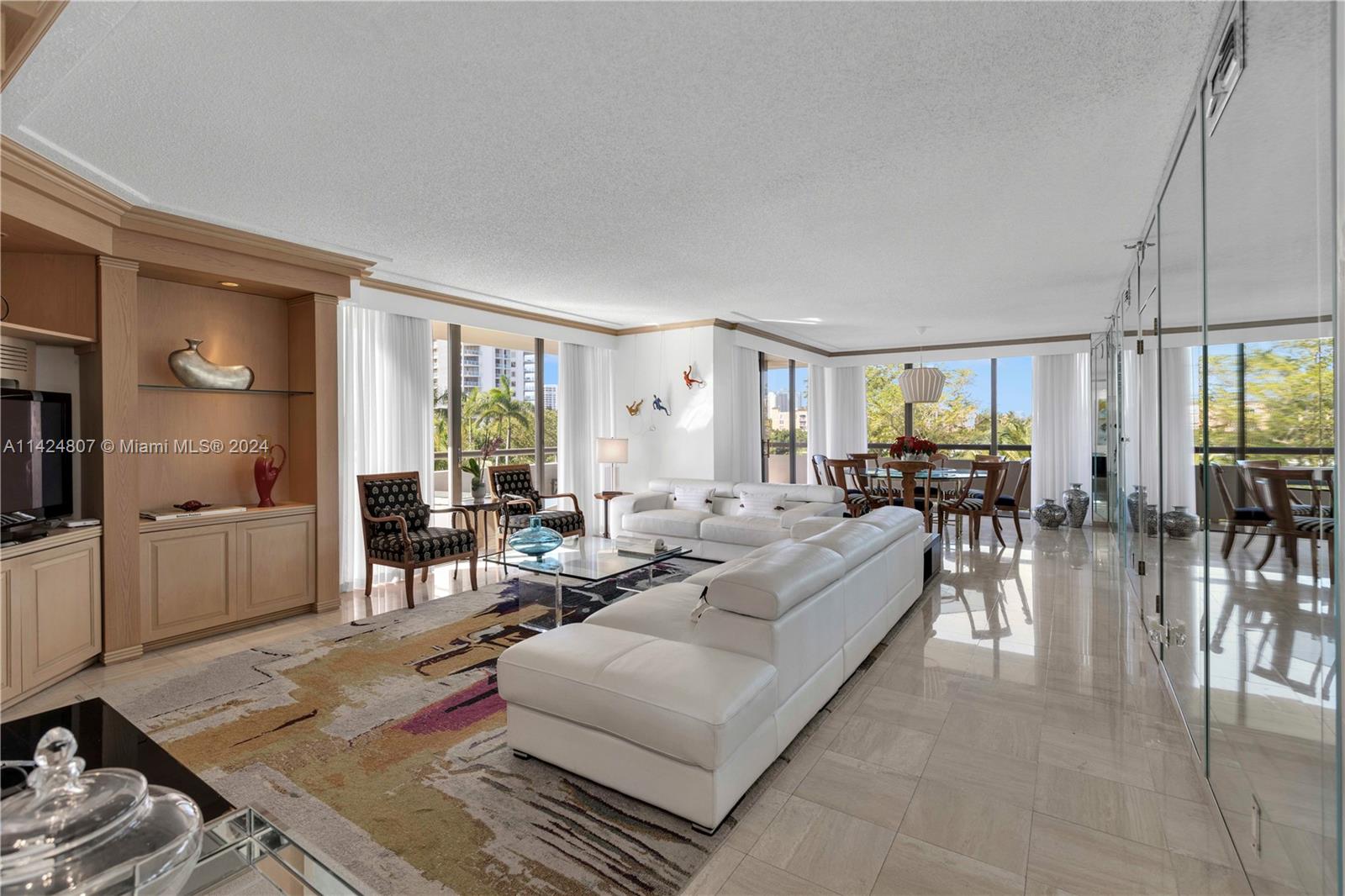 19667 Turnberry Way, Aventura, FL, 33180 United States, 2 Bedrooms Bedrooms, ,2 BathroomsBathrooms,Residential,For Sale,Turnberry Way,A11424807