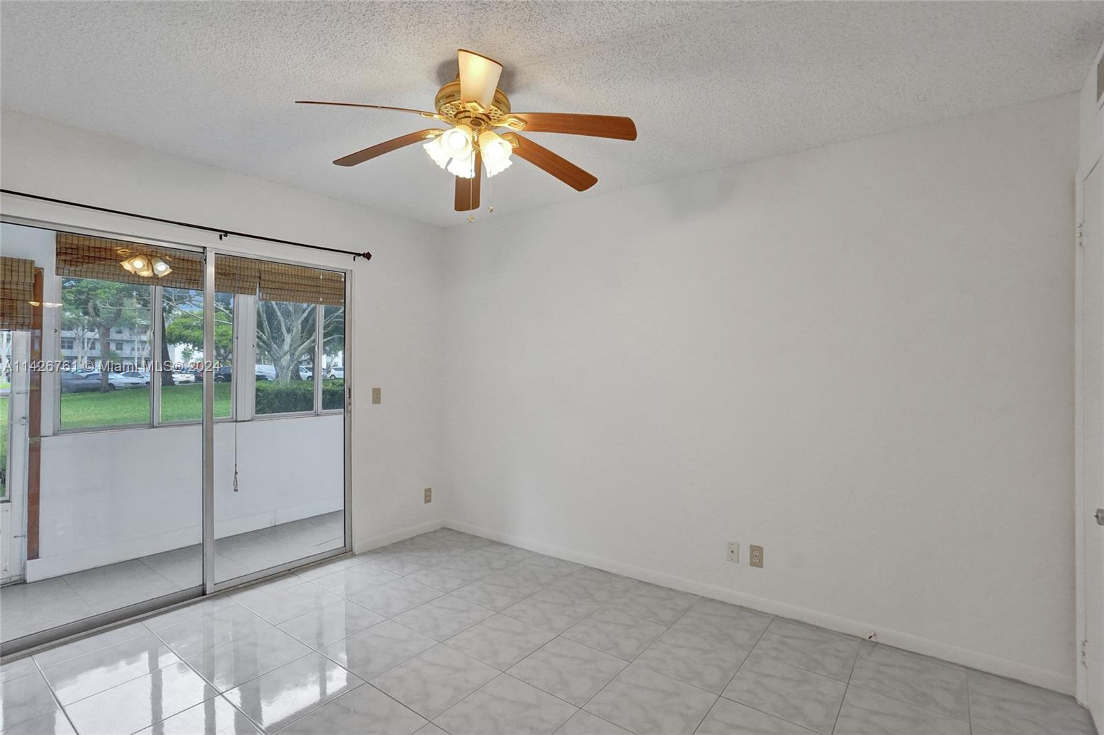 1401 135th Ter, Pembroke Pines, FL, 33027 United States, 2 Bedrooms Bedrooms, ,2 BathroomsBathrooms,Residential,For Sale,135th Ter,A11426761