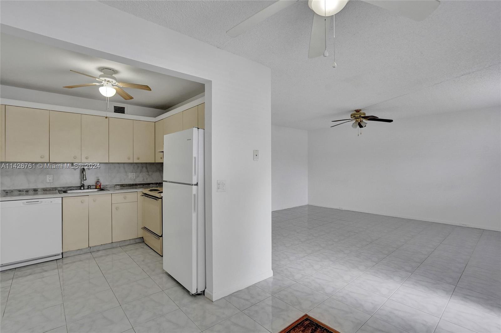1401 SW 135th Ter 102H, Pembroke Pines, Florida 33027, 2 Bedrooms Bedrooms, ,2 BathroomsBathrooms,Residential,For Sale,1401 SW 135th Ter 102H,A11426761
