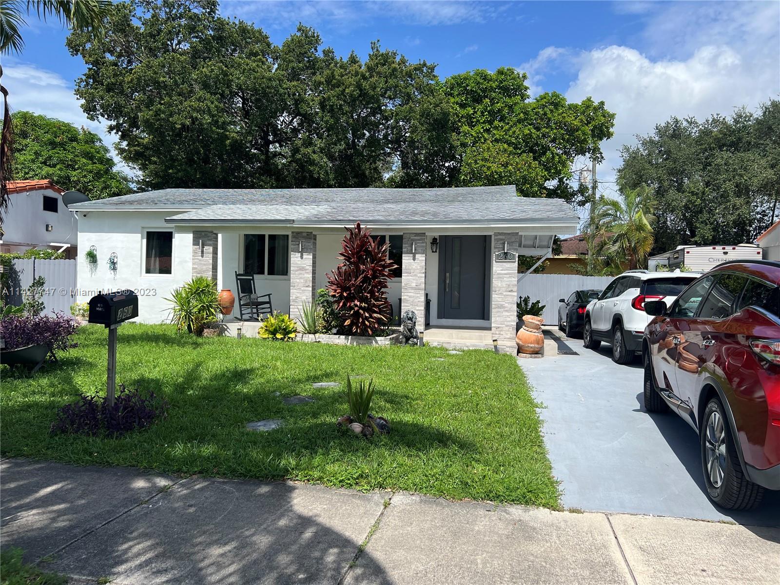 260 SW 71st Ave  For Sale A11427747, FL