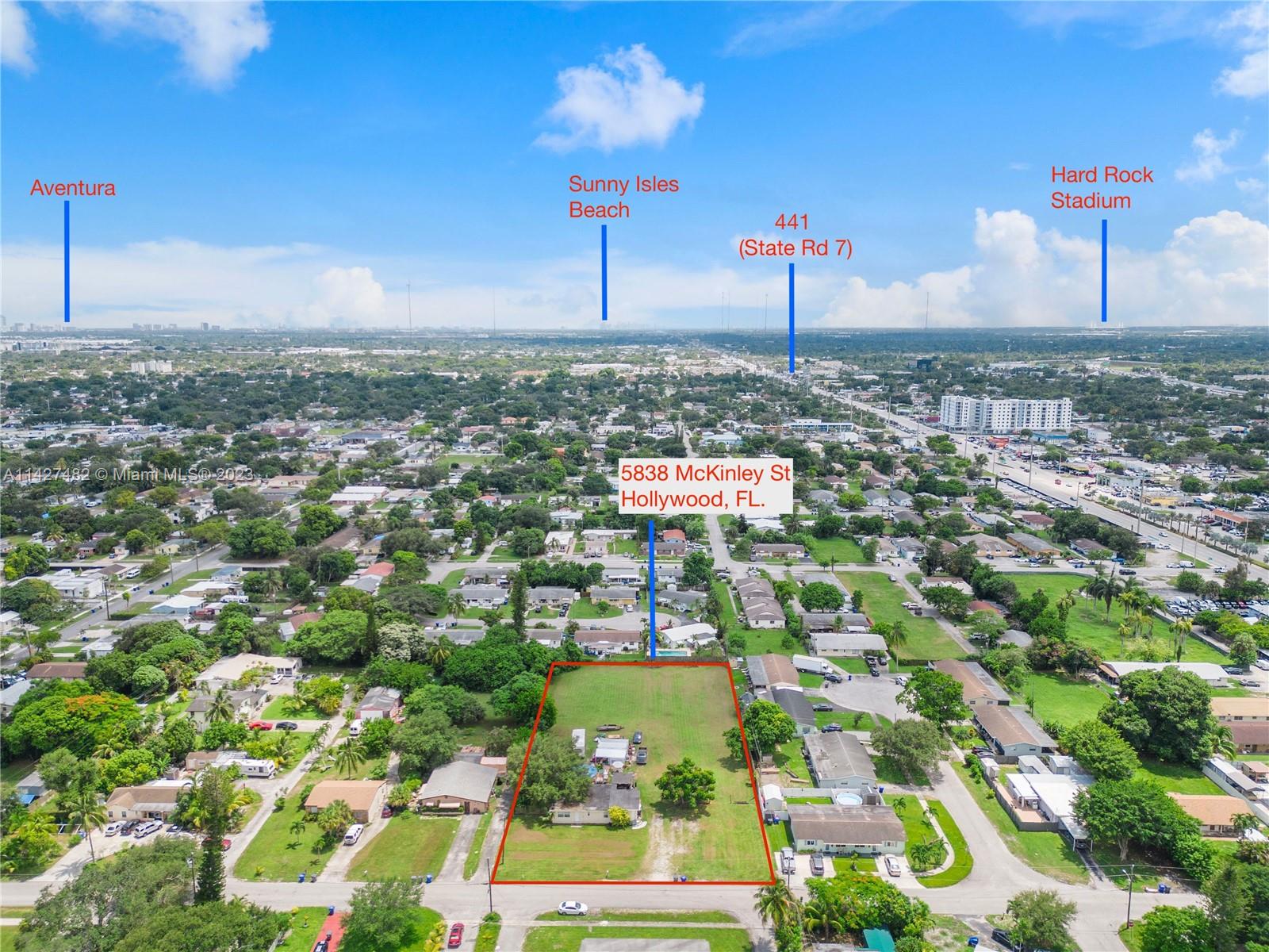 5838  Mckinley St  For Sale A11427482, FL