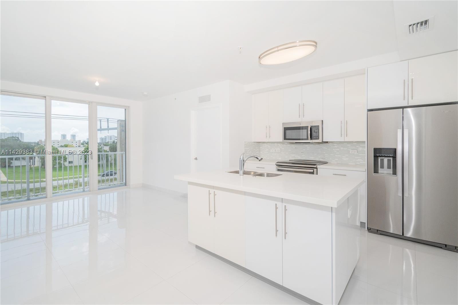 2651 212th ter, Aventura, FL, 33180 United States, 2 Bedrooms Bedrooms, ,2 BathroomsBathrooms,Residential,For Sale,212th ter,A11429383