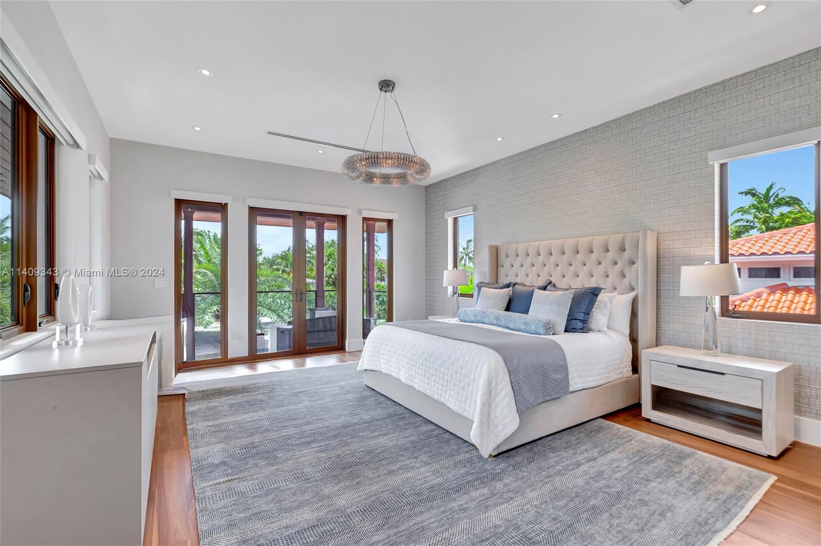 1020 Mariner Dr, Key Biscayne, FL, 33149 United States, 5 Bedrooms Bedrooms, ,6 BathroomsBathrooms,Residential,For Sale,Mariner Dr,A11409343