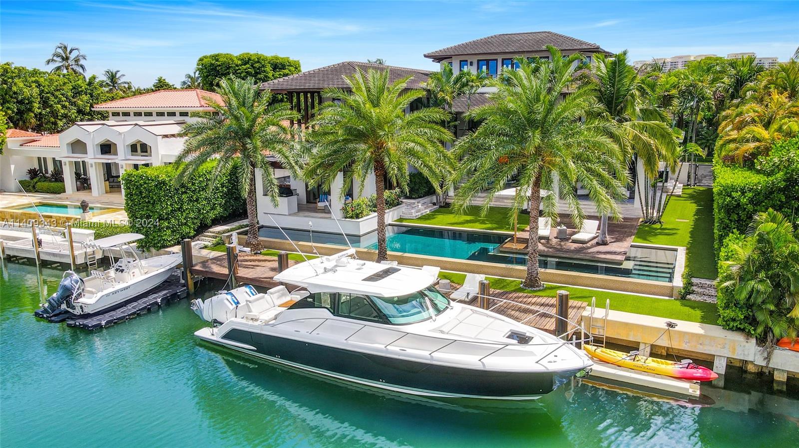 1020 Mariner Dr, Key Biscayne, FL, 33149 United States, 5 Bedrooms Bedrooms, ,6 BathroomsBathrooms,Residential,For Sale,Mariner Dr,A11409343