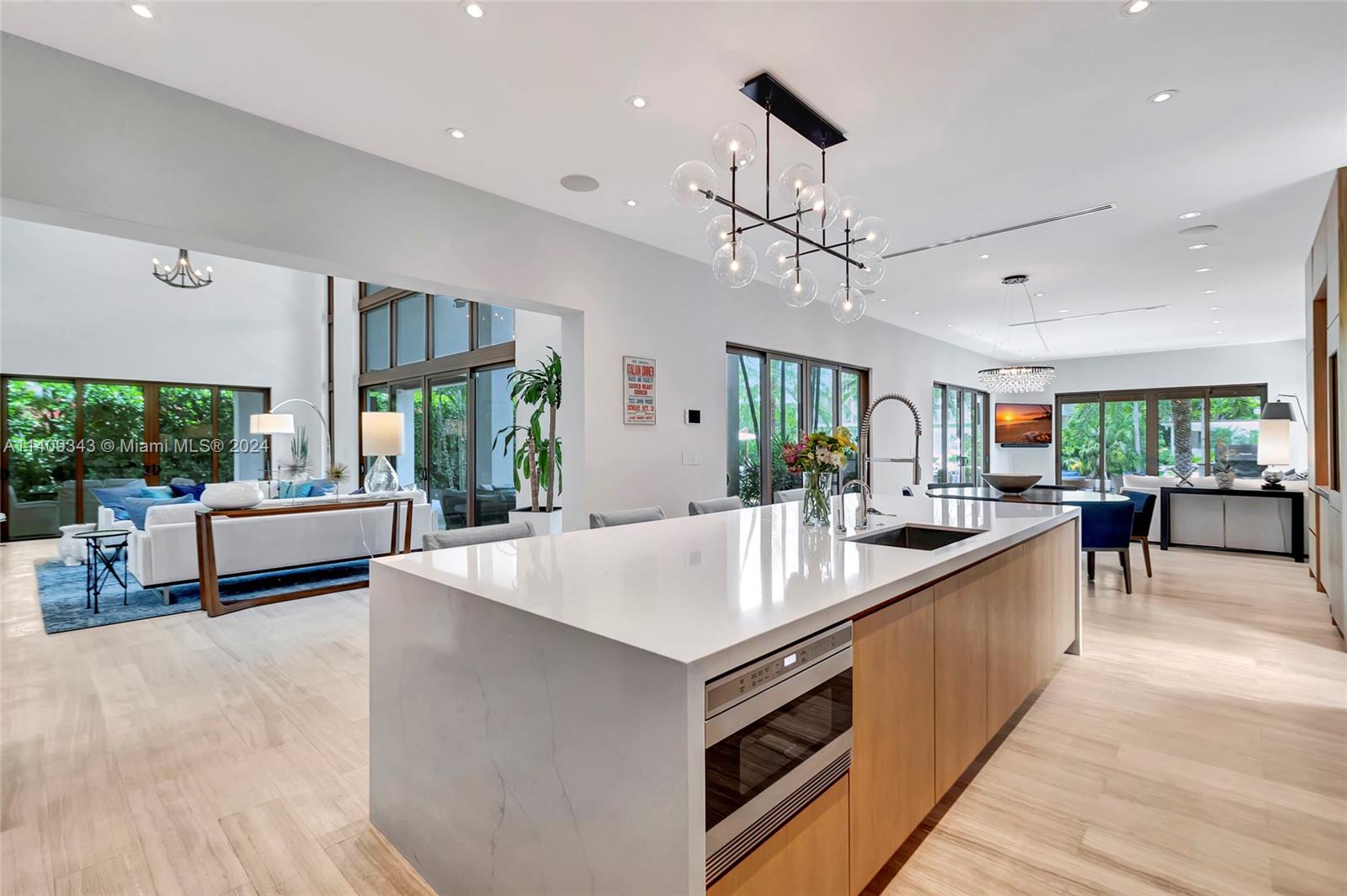 1020 Mariner Dr, Key Biscayne, FL, 33149 United States, 5 Bedrooms Bedrooms, ,6 BathroomsBathrooms,Residential,For Sale,Mariner Dr,A11409343