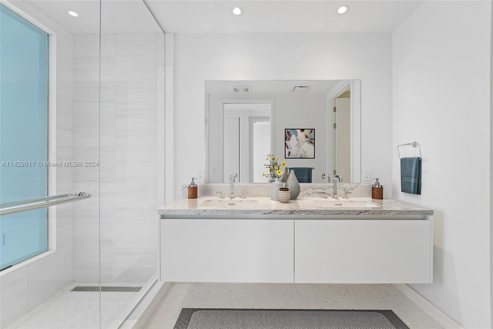 Staging Master Bathroom