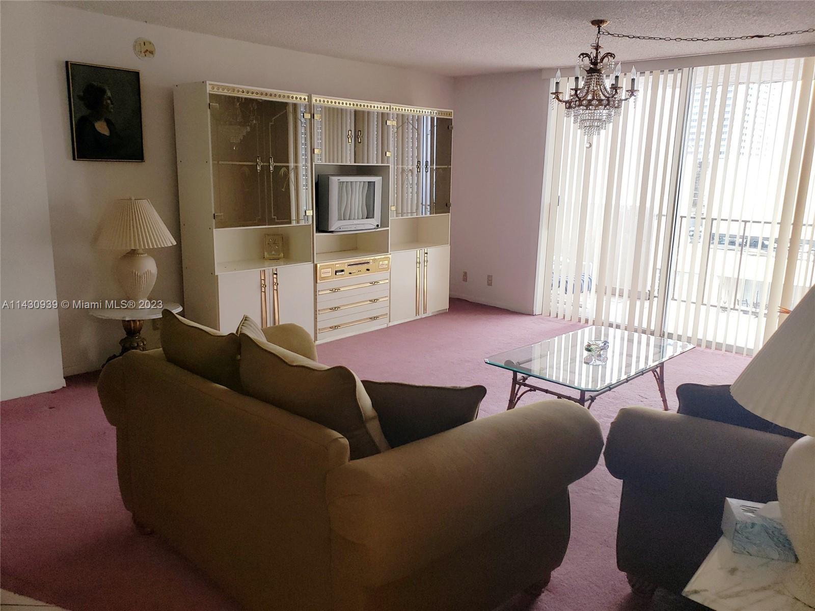 1865 S Ocean Dr 19E, Hallandale Beach, Florida 33009, 2 Bedrooms Bedrooms, ,2 BathroomsBathrooms,Residentiallease,For Rent,1865 S Ocean Dr 19E,A11430939