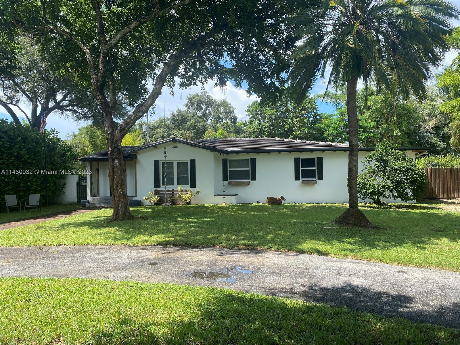 915 NE 118th St  For Sale A11430932, FL