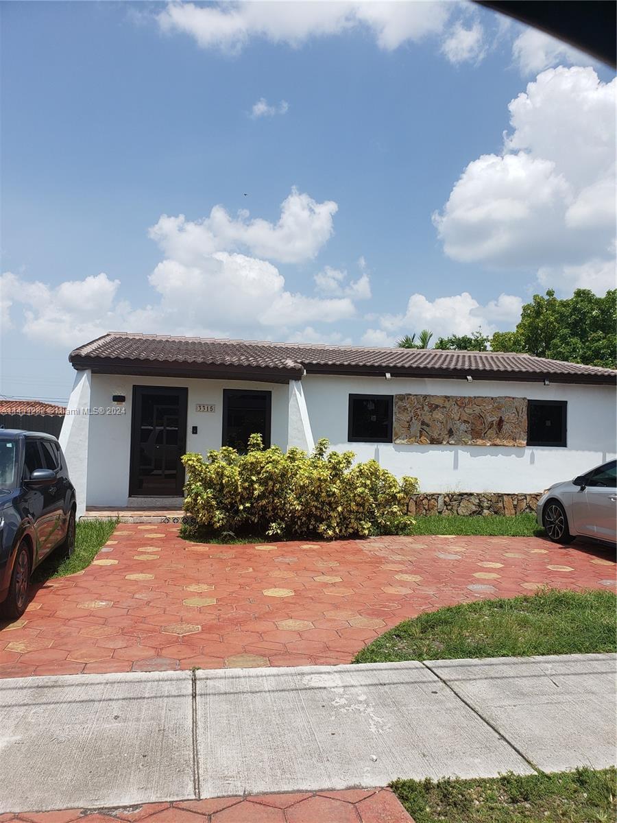 3315 SW 89th Ave  For Sale A11431282, FL