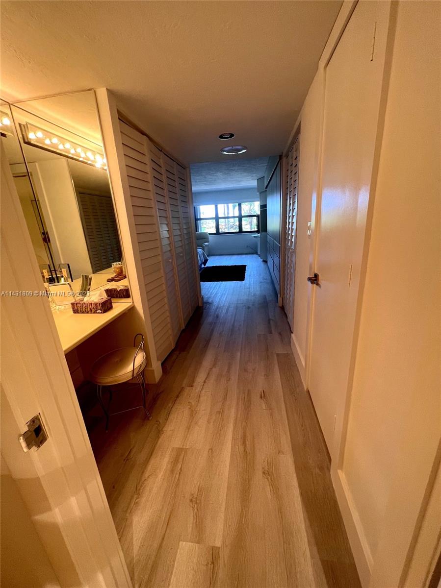 Boudoir in closet area