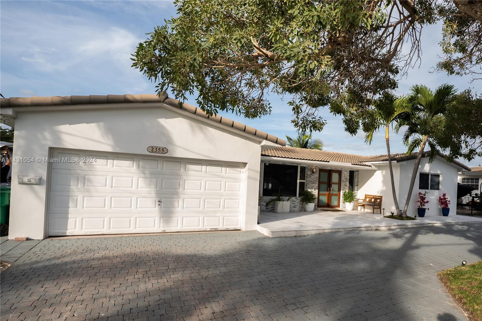 2355 NE 195th St 0, Miami, Florida 33180, 3 Bedrooms Bedrooms, ,3 BathroomsBathrooms,Residentiallease,For Rent,2355 NE 195th St 0,A11431054