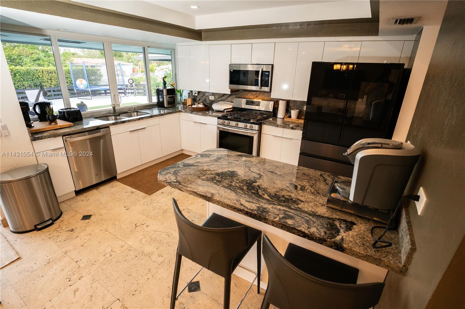 2355 NE 195th St 0, Miami, Florida 33180, 3 Bedrooms Bedrooms, ,3 BathroomsBathrooms,Residentiallease,For Rent,2355 NE 195th St 0,A11431054