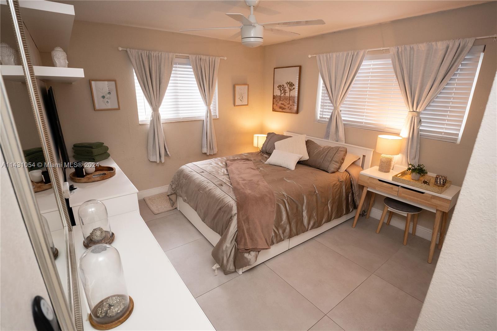 2355 NE 195th St 0, Miami, Florida 33180, 3 Bedrooms Bedrooms, ,3 BathroomsBathrooms,Residentiallease,For Rent,2355 NE 195th St 0,A11431054