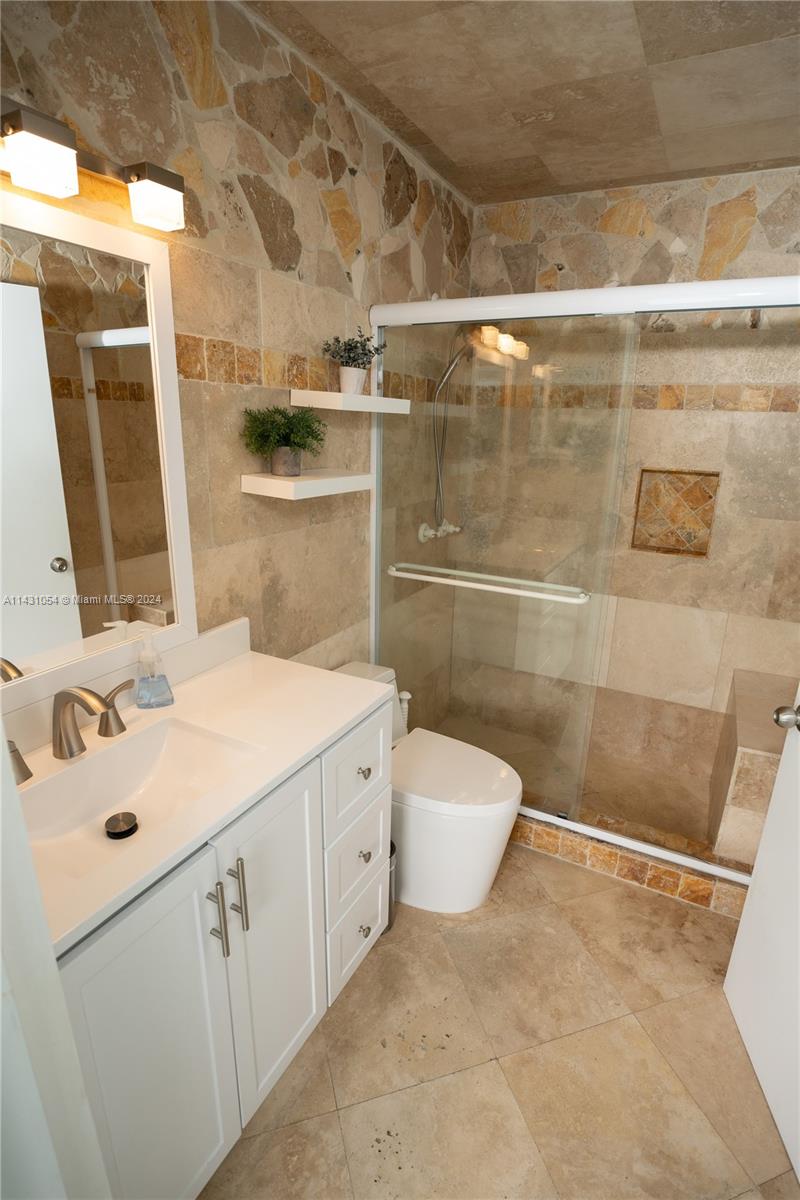 2355 NE 195th St 0, Miami, Florida 33180, 3 Bedrooms Bedrooms, ,3 BathroomsBathrooms,Residentiallease,For Rent,2355 NE 195th St 0,A11431054