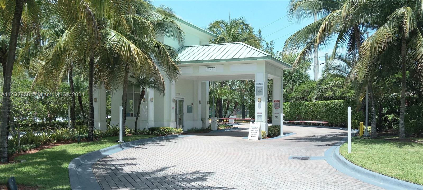 5300 87th Ave, Doral, FL, 33178 United States, 3 Bedrooms Bedrooms, ,4 BathroomsBathrooms,Residential,For Sale,87th Ave,A11432836