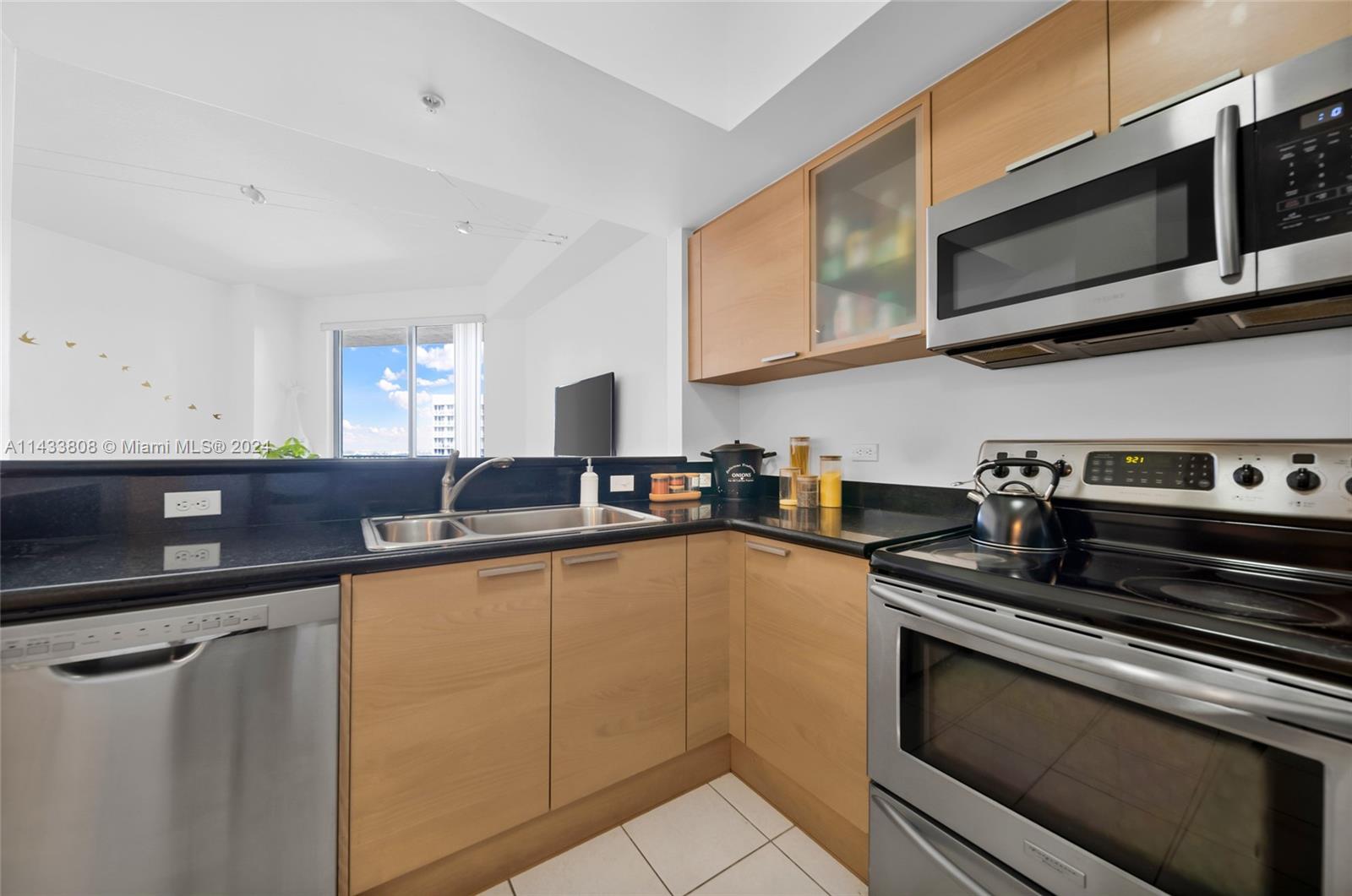 140 S Dixie Hwy 1008, Hollywood, Florida 33020, 1 Bedroom Bedrooms, ,1 BathroomBathrooms,Residential,For Sale,140 S Dixie Hwy 1008,A11433808