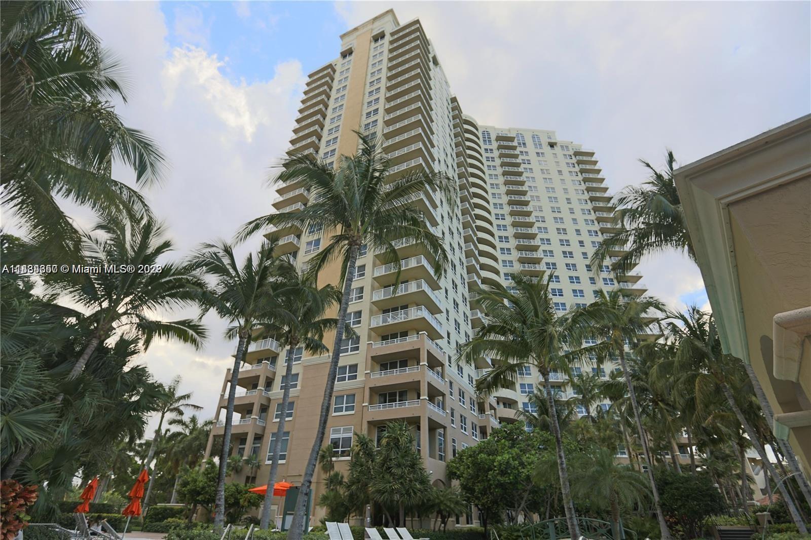 19501 W Country Club Dr #2006 For Sale A11434657, FL