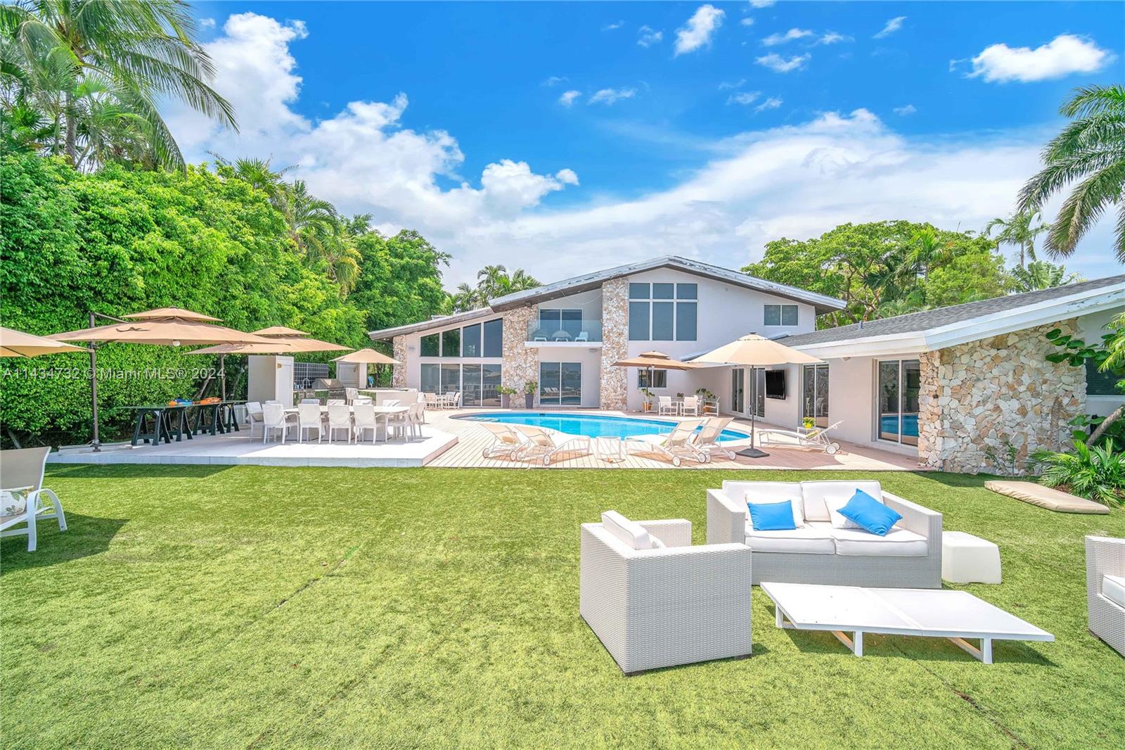 13255 Biscayne Bay Dr, North Miami, FL, 33181 United States, 4 Bedrooms Bedrooms, ,3 BathroomsBathrooms,Residential,For Sale,Biscayne Bay Dr,A11434732