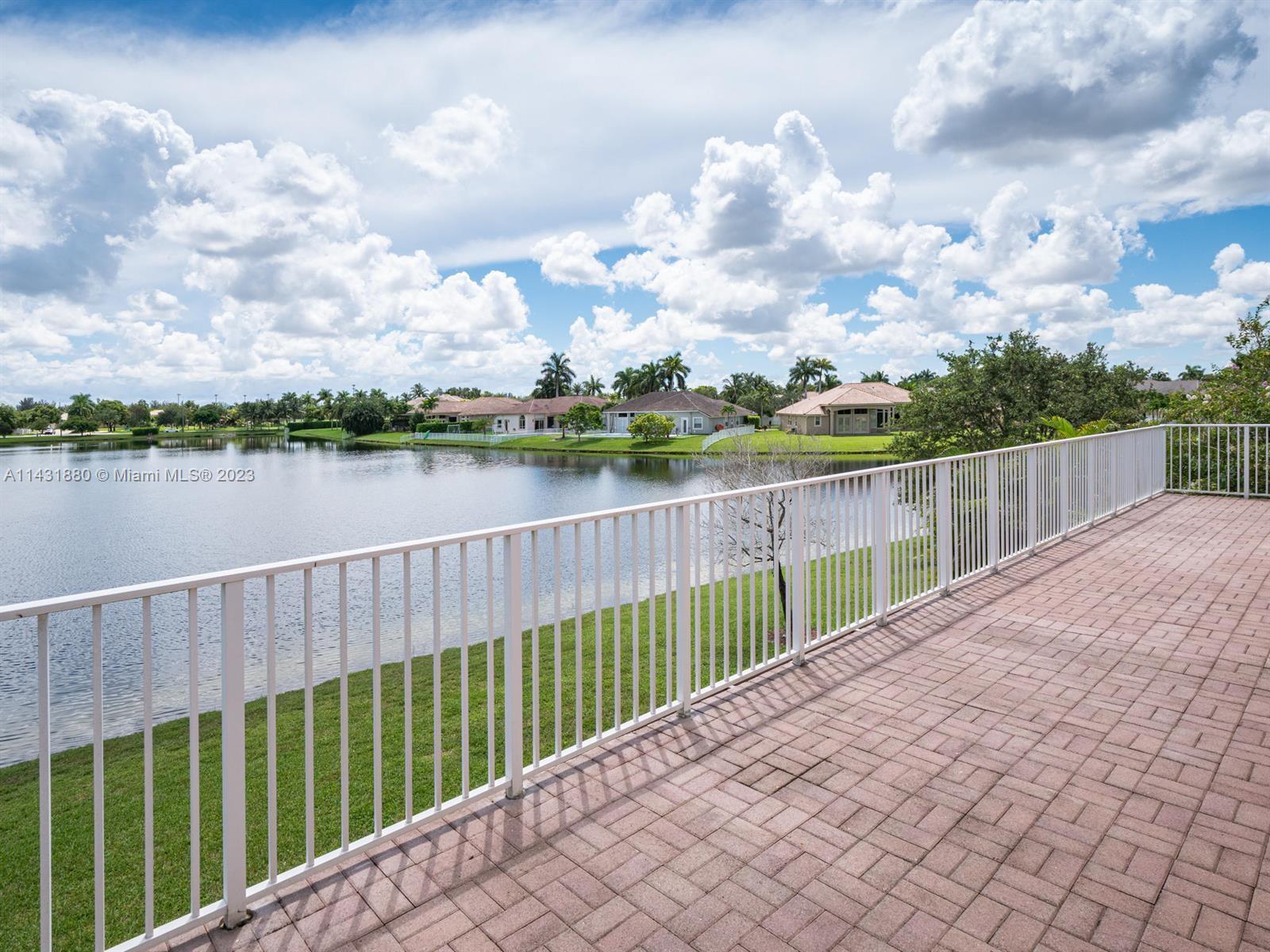 1421 NW 138th Way, Pembroke Pines, Florida image 26