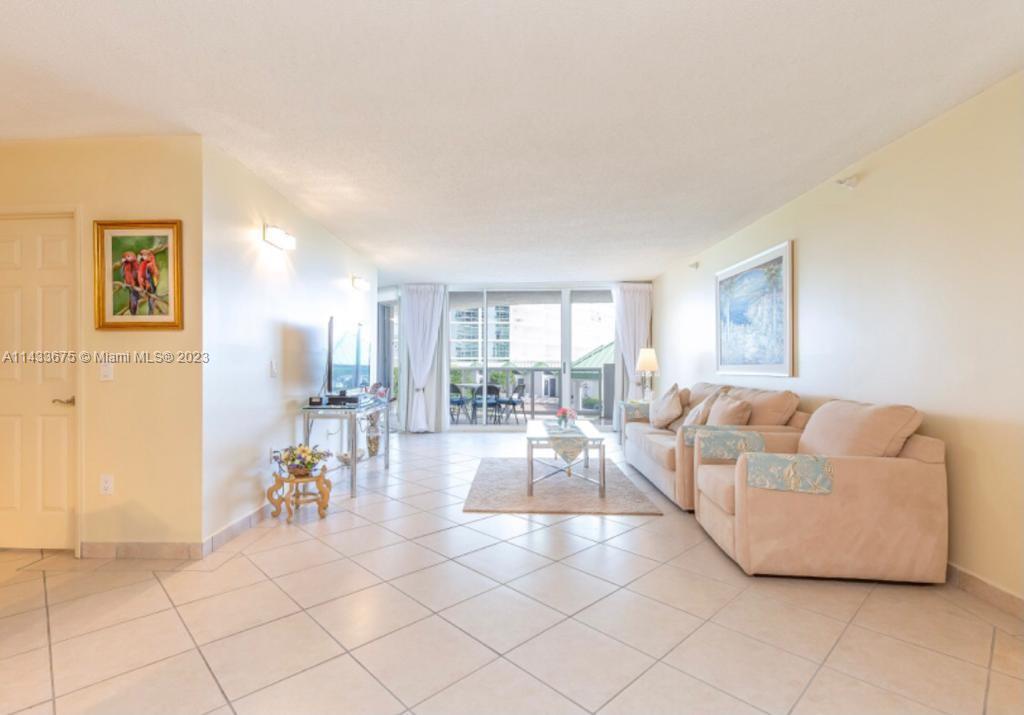 Ocean front condo for seasonable or long term rent. Tastefully furnished 2 bedroom/2 bath ocean view condo in the heart of Sunny Isles. Across the street from shopping centers, restaurants, stores and more, minutes from Aventura Mall, Bal Harbor Shops,  pool, beach service