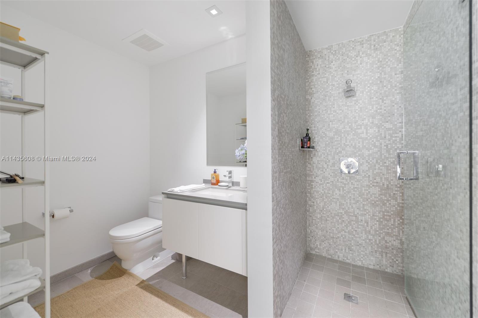 88 SW 7th St 3504, Miami, Florida 33130, 2 Bedrooms Bedrooms, ,2 BathroomsBathrooms,Residential,For Sale,88 SW 7th St 3504,A11435608