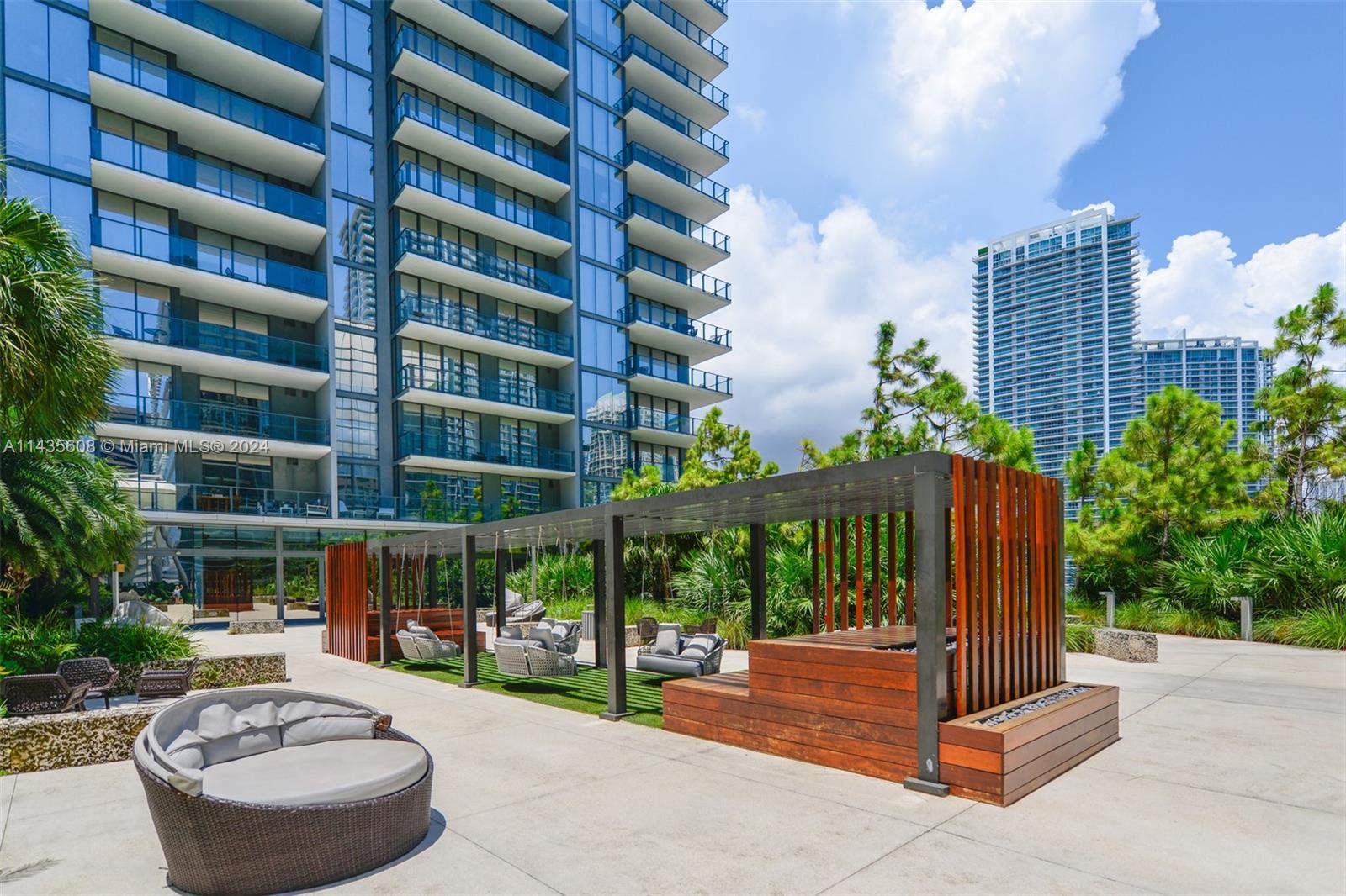 88 SW 7th St 3504, Miami, Florida 33130, 2 Bedrooms Bedrooms, ,2 BathroomsBathrooms,Residential,For Sale,88 SW 7th St 3504,A11435608