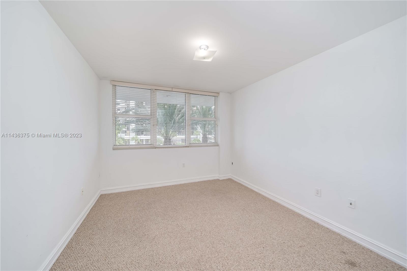 20201 E Country Club Dr 404, Aventura, FL 33180, 2 Bedrooms Bedrooms, ,2 BathroomsBathrooms,Residential,For Sale,Country Club Dr,A11436375
