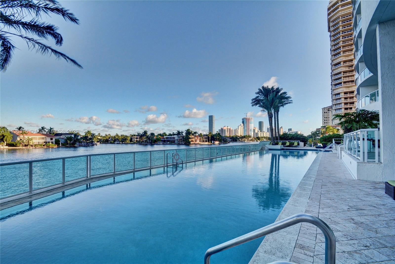 20201 E Country Club Dr 404, Aventura, FL 33180, 2 Bedrooms Bedrooms, ,2 BathroomsBathrooms,Residential,For Sale,Country Club Dr,A11436375