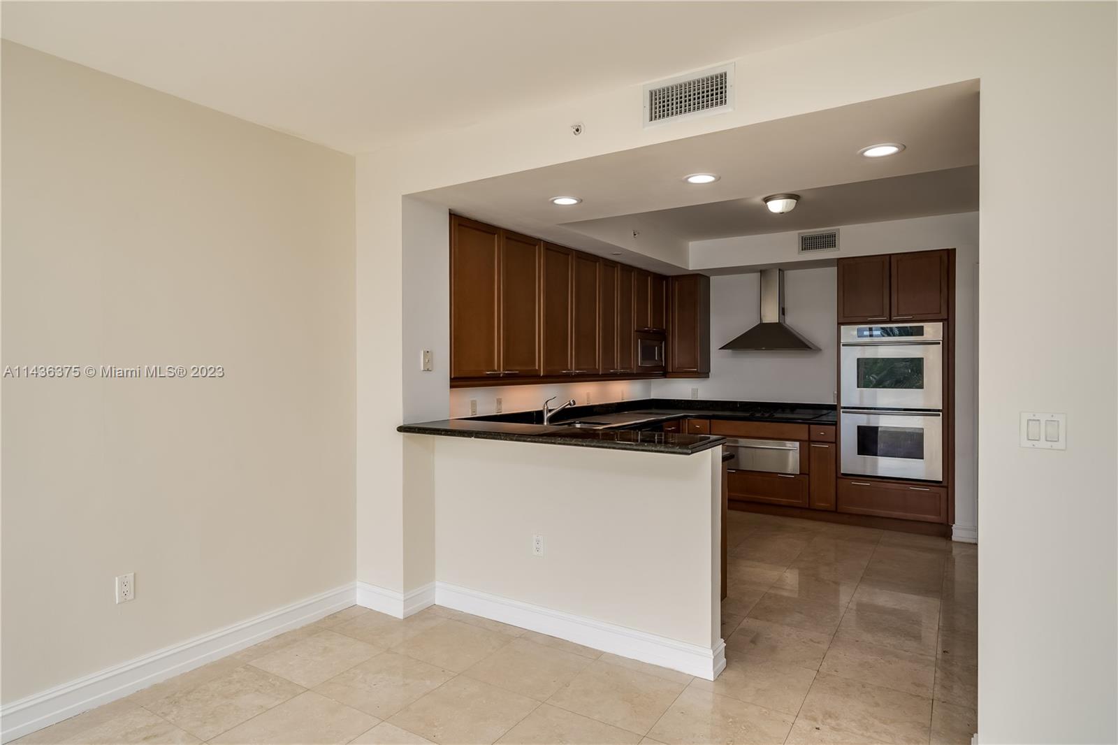 20201 E Country Club Dr 404, Aventura, FL 33180, 2 Bedrooms Bedrooms, ,2 BathroomsBathrooms,Residential,For Sale,Country Club Dr,A11436375