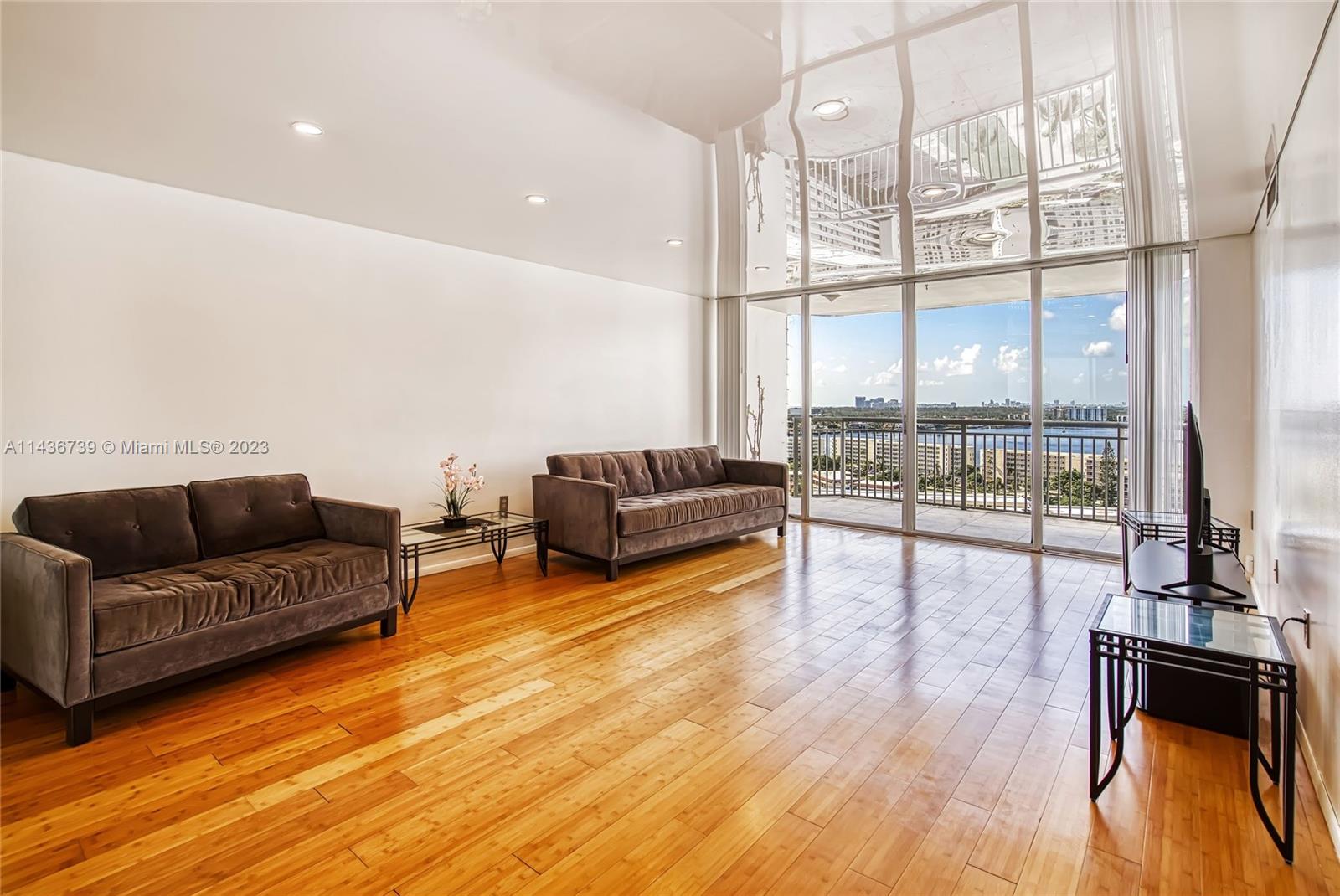 18021  Biscayne Blvd #1604 For Sale A11436739, FL