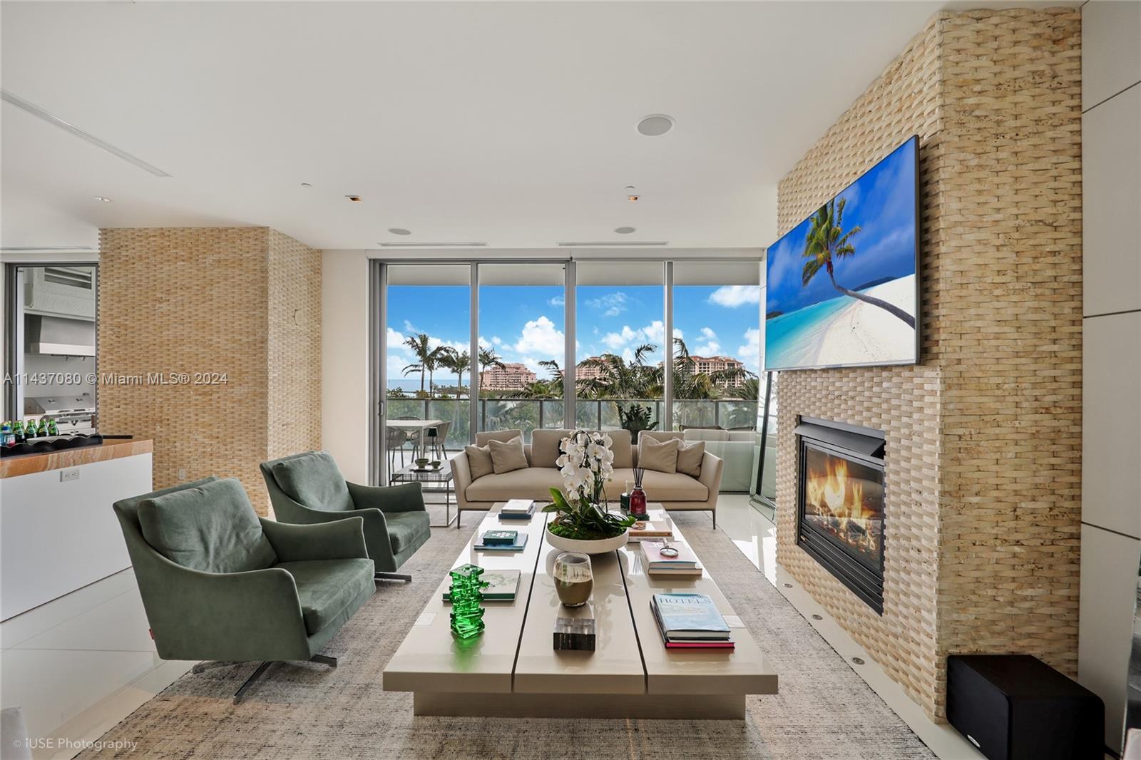 Miami Beach, Florida 33139, 3 Bedrooms Bedrooms, ,3 BathroomsBathrooms,Residential,For Sale,A11437080
