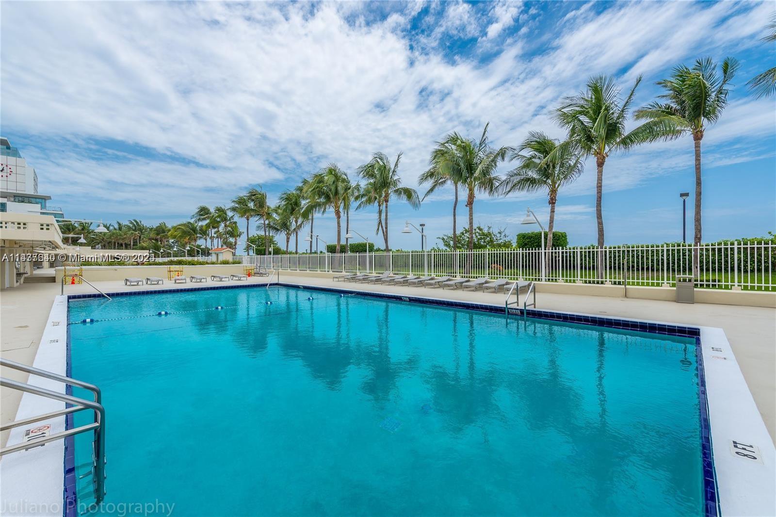 2899 Collins Ave 648, Miami Beach, Florida 33140, 1 Bedroom Bedrooms, ,1 BathroomBathrooms,Residential,For Sale,2899 Collins Ave 648,A11437640
