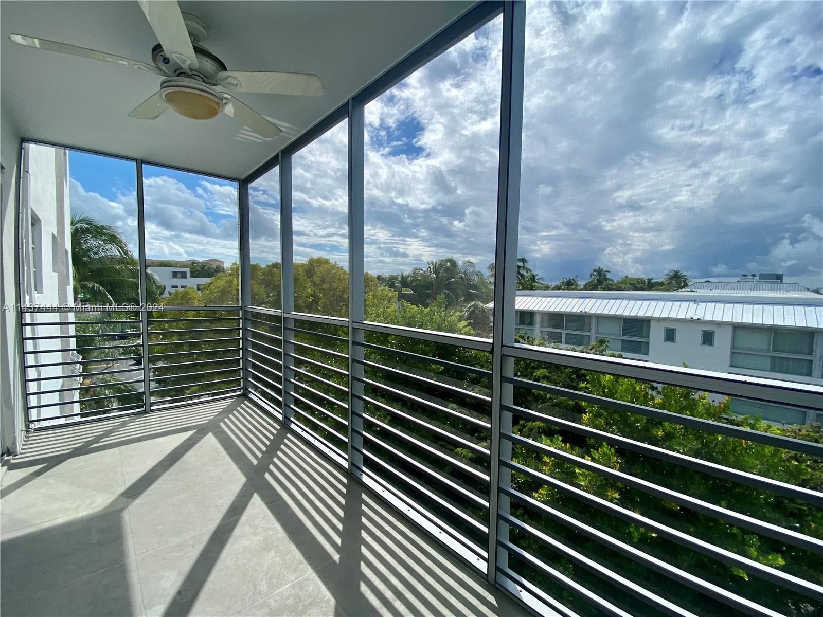 301  Sunrise Dr #4AW For Sale A11437444, FL