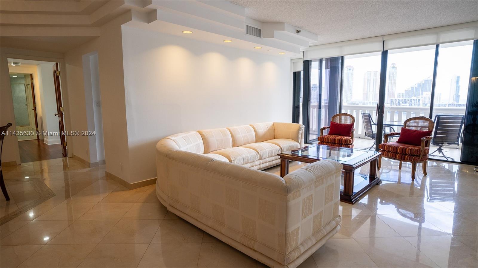 3000 Island Blvd 1401, Aventura, FL 33160, 2 Bedrooms Bedrooms, ,2 BathroomsBathrooms,Residential,For Sale,Island Blvd,A11435630