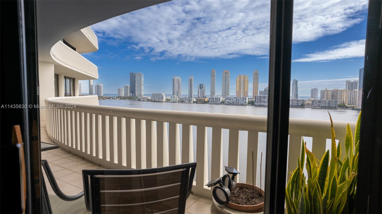 3000 Island Blvd 1401, Aventura, FL 33160, 2 Bedrooms Bedrooms, ,2 BathroomsBathrooms,Residential,For Sale,Island Blvd,A11435630